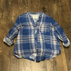 Women’s Large Abercrombie Blue Plaid Button Up